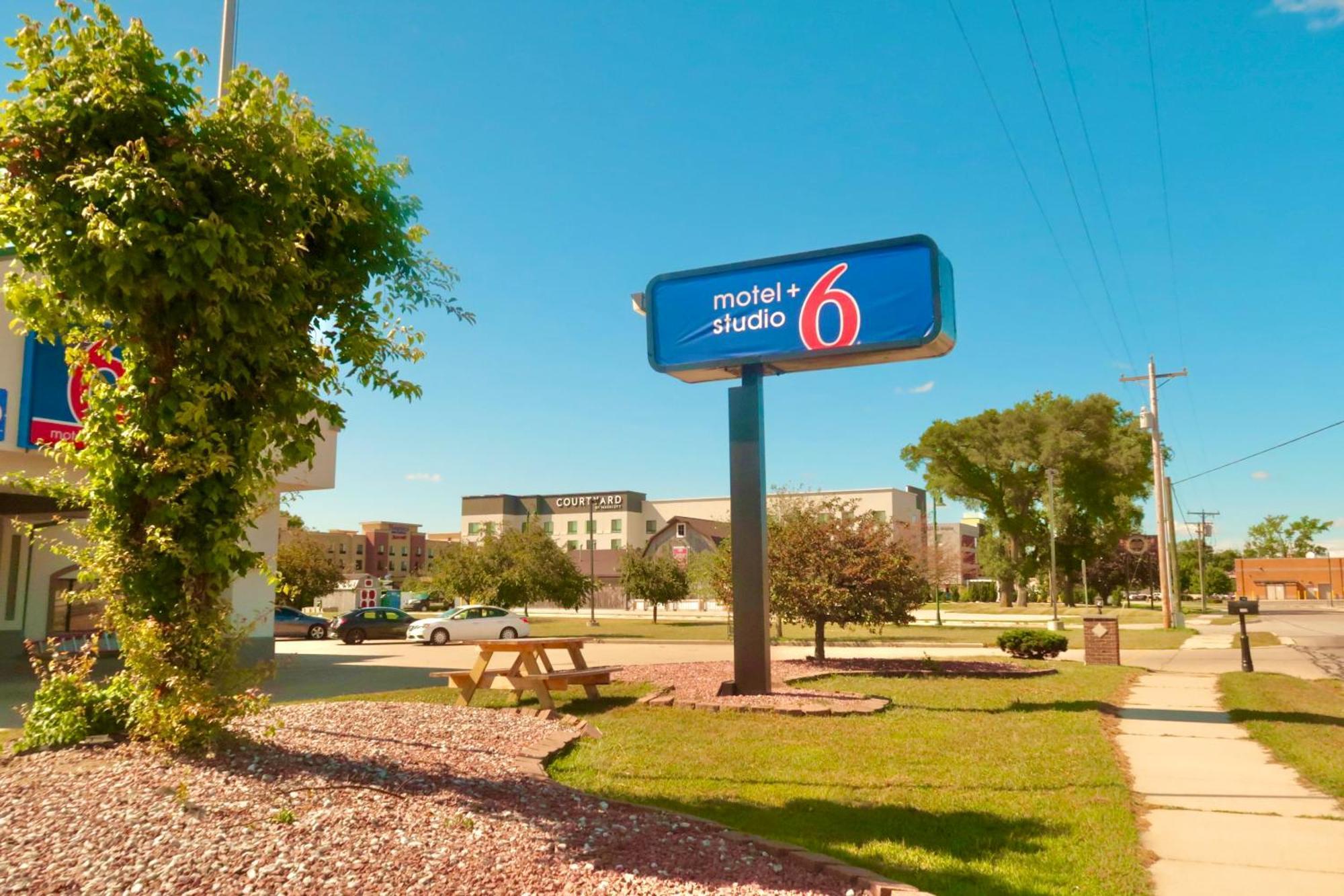 Motel 6 Elkhart, In Exterior foto